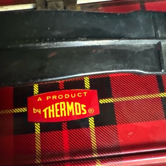 Vtg 1960s Red Plaid Metal Lunch Box - Aladdin/Thermos Co. Retro Americana Decor - Picture 7 of 8